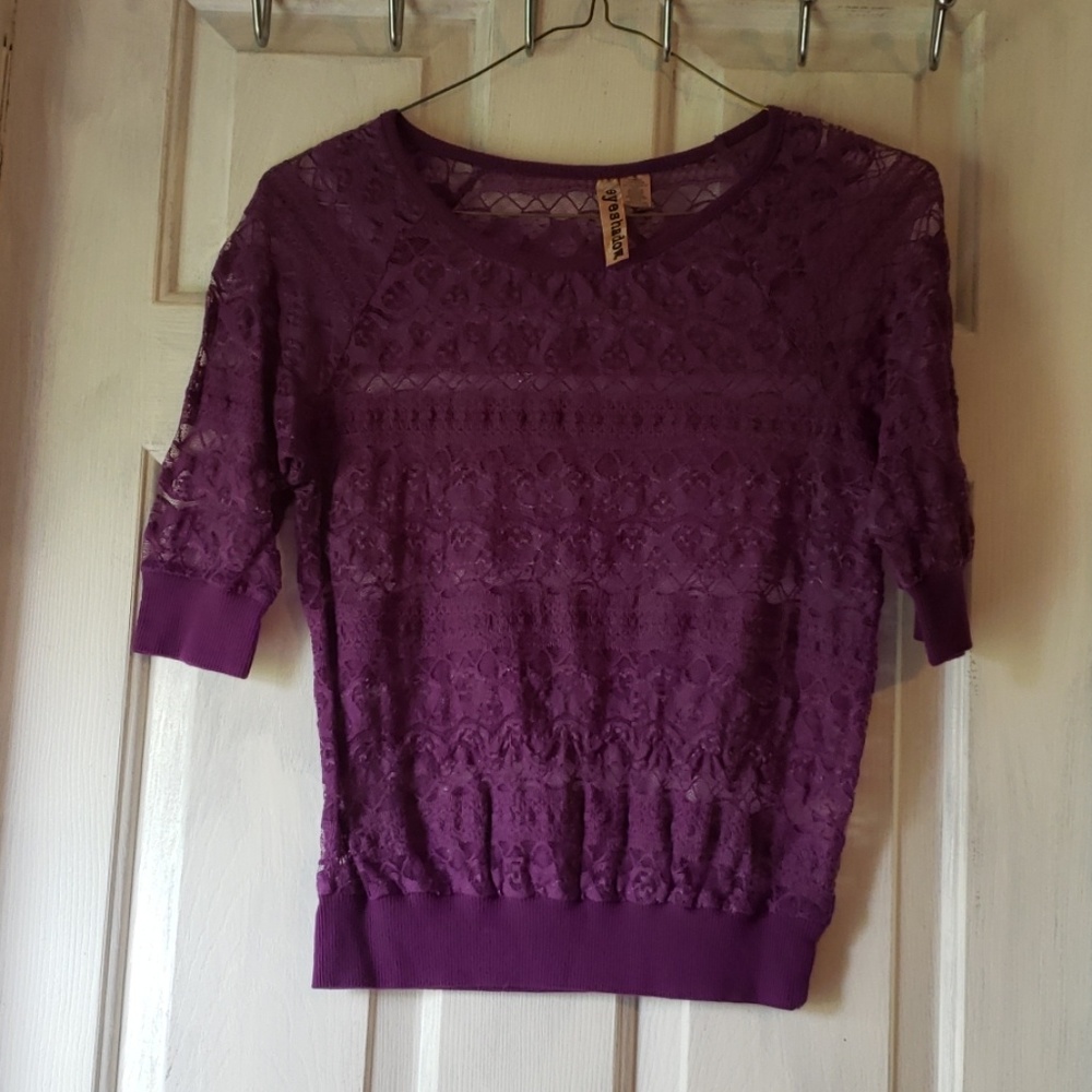 Eyeshadow purple  Lace Top